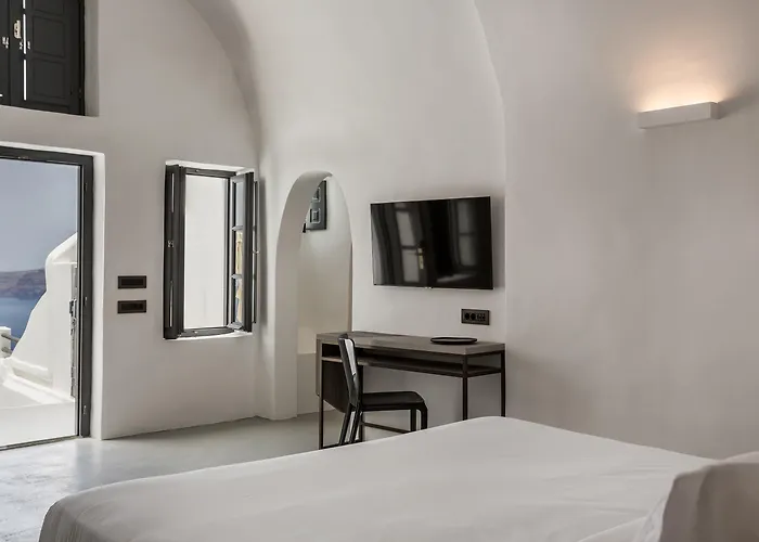 Sun Rocks Boutique (adults Only) 5* Firostefani