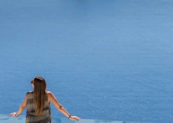 Sun Rocks Boutique (adults Only) 5* Firostefani